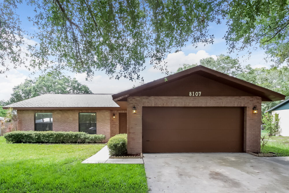 Foto principal - 8107 Woodlawn Cir S