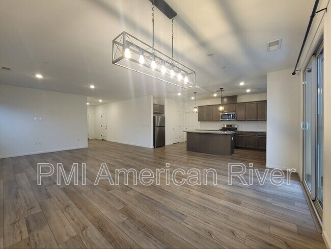 Building Photo - 4033 Haflinger Wy