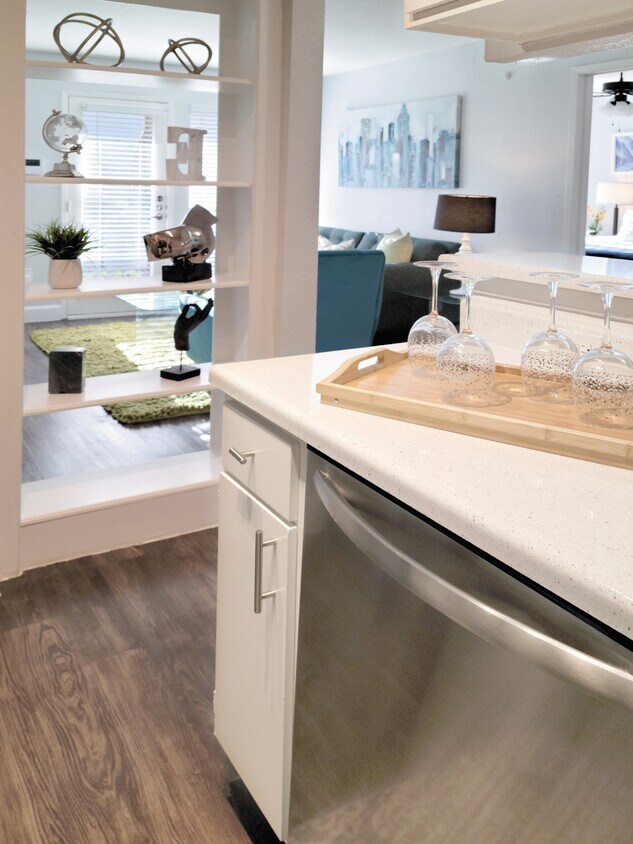 The Edge at Clear Lake Apartments 2323 W Bay Area Blvd ster, TX