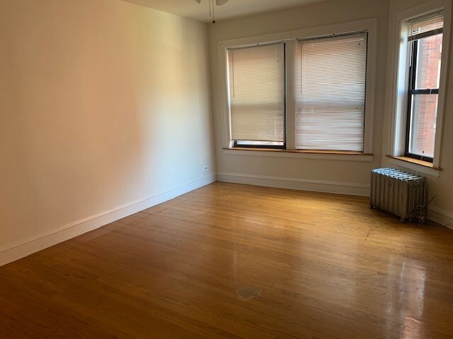 living room - 6738 S East End Ave