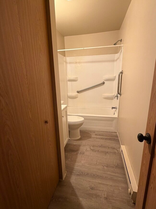 Foto del edificio - 25731 W Bridge St