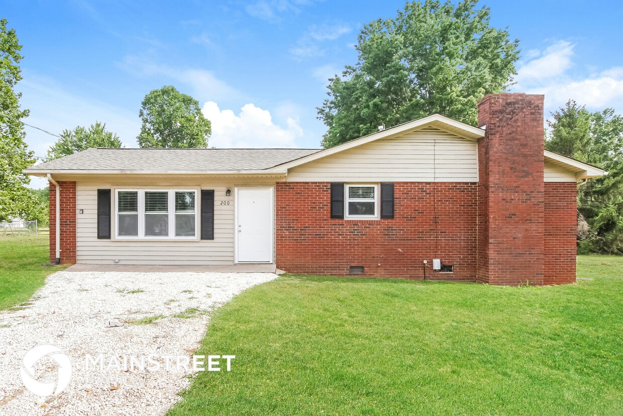 Foto principal - 200 Shepherd Rd