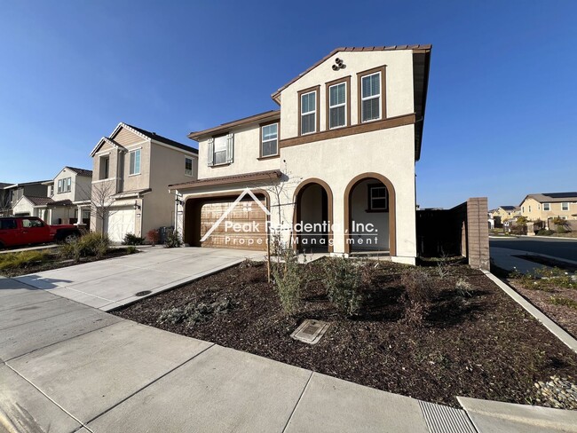 Building Photo - Beautiful 4bd/2.5ba Folsom Home with 2 Car...