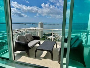 Building Photo - 900 Brickell Key Blvd
