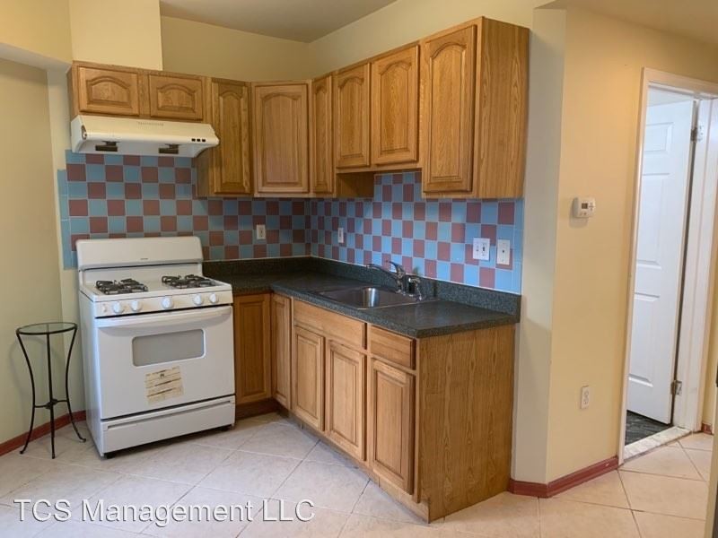 Primary Photo - 2 br, 1 bath House - 1203 Ridge Ave. 2F