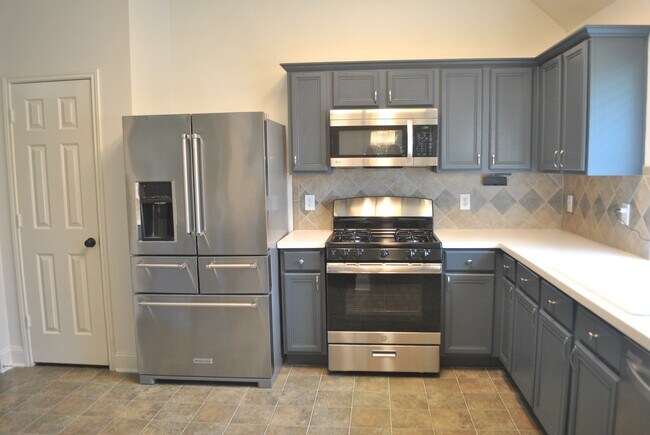 Foto del edificio - 4903 Lake Catherine Ct