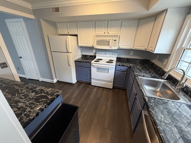 Foto del edificio - 5805 Farmgate Ct