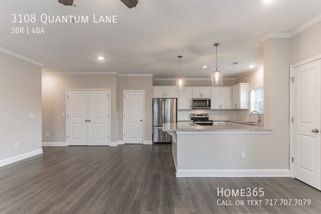 Building Photo - Jaw-Dropping Condo!