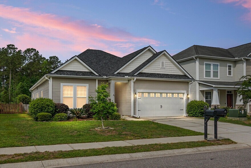 Foto principal - 345 Fox Ridge Ln