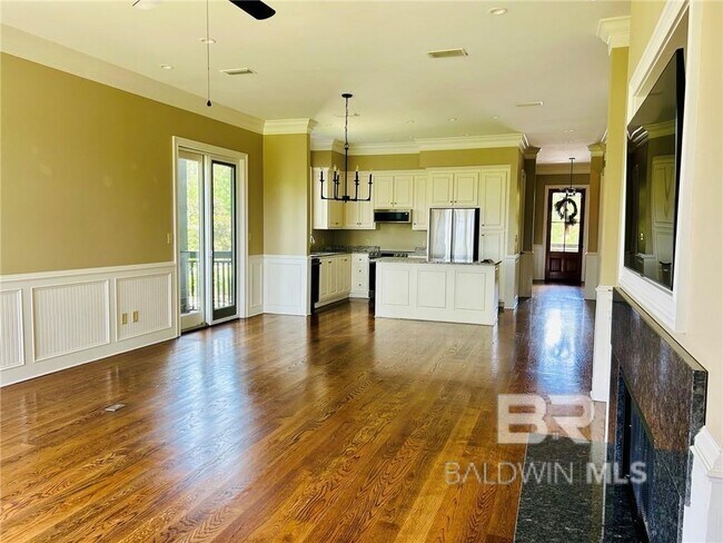 Building Photo - 32461 Water View Dr E