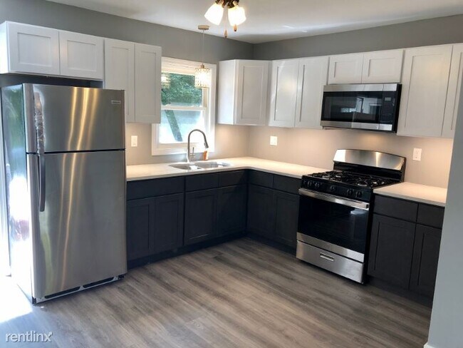 Building Photo - 4 br, 3 bath House - 23 Brisman Dr