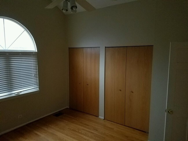 Habitación - 1733 W Crystal St