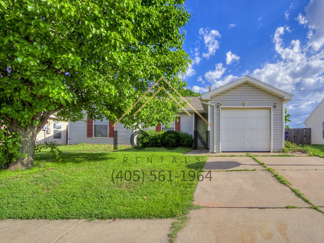 Foto principal - 10477 Aberdeen Dr