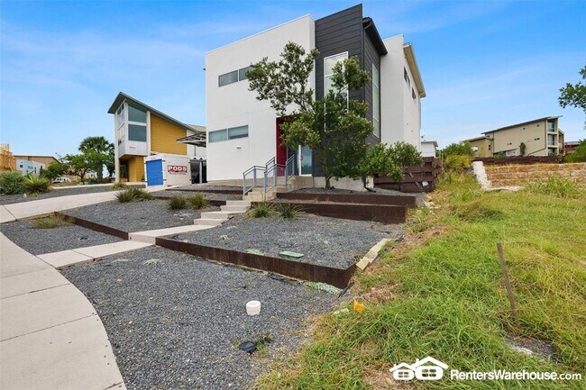 Foto del edificio - 5407 Agatha Cir