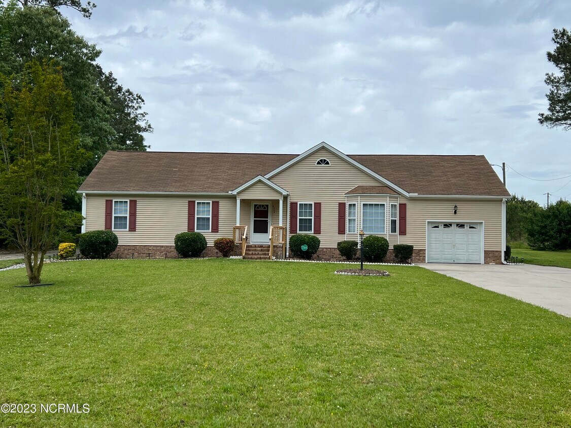 3345 West Main Street Extension, Elizabeth City, NC 27909 House