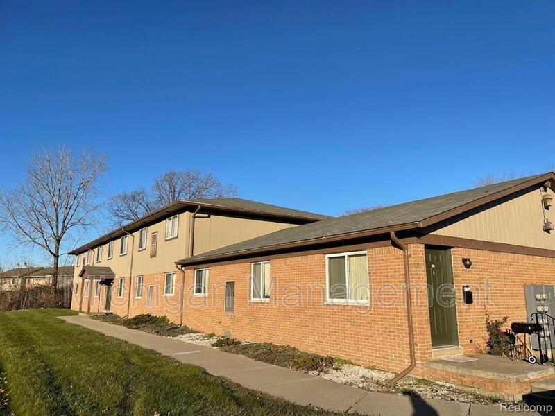 20951 Flora St Unit 101, Roseville, MI 48066 Condo for Rent in