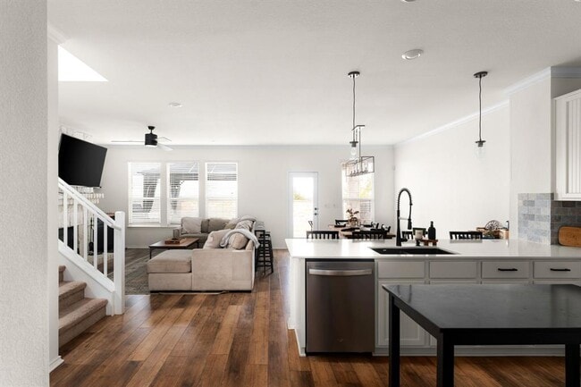 Building Photo - 7810 Song Sparrow Dr.