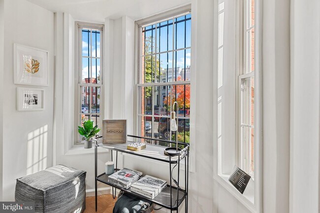 Foto del edificio - 814 11th St NE