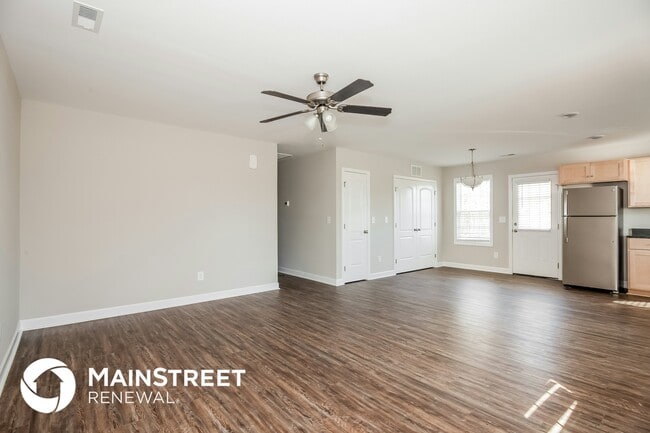 Building Photo - 388 Wood Ave