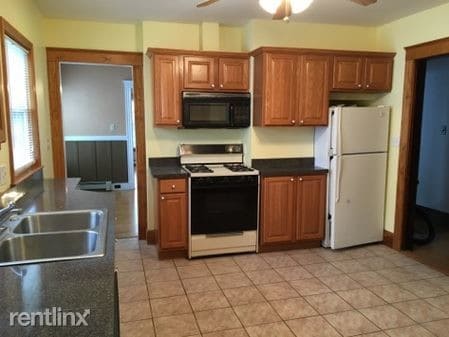 Foto del edificio - 2 br, 1 bath Apartment - 61 Parsons St