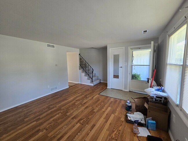 Foto del edificio - 501 W Farragut St