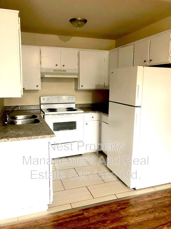 Building Photo - 2647 Oak St