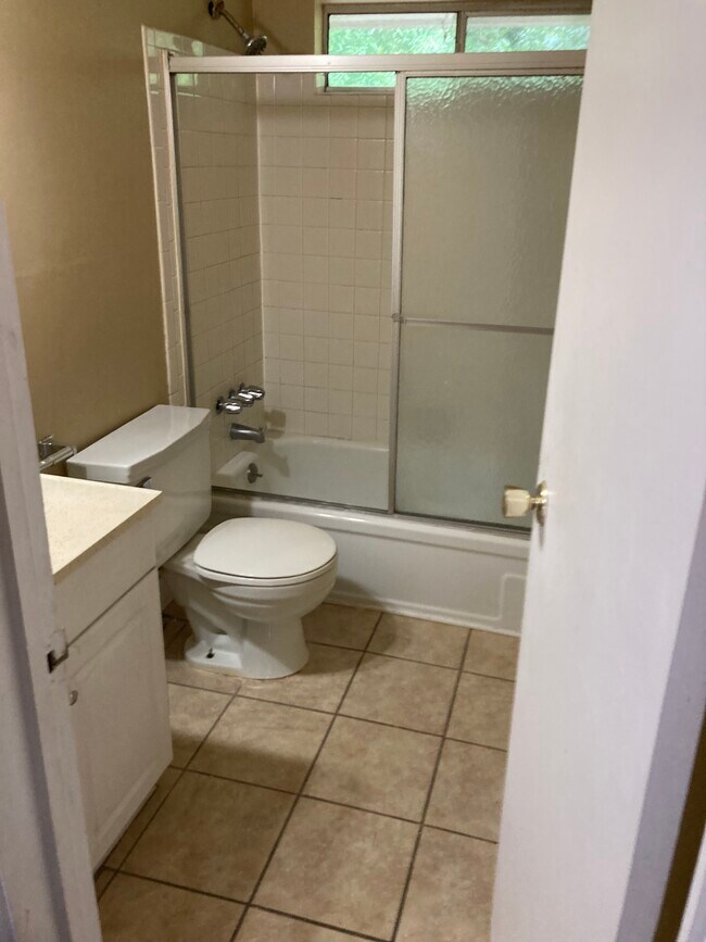 Foto del edificio - 1236 Grove Park Ln