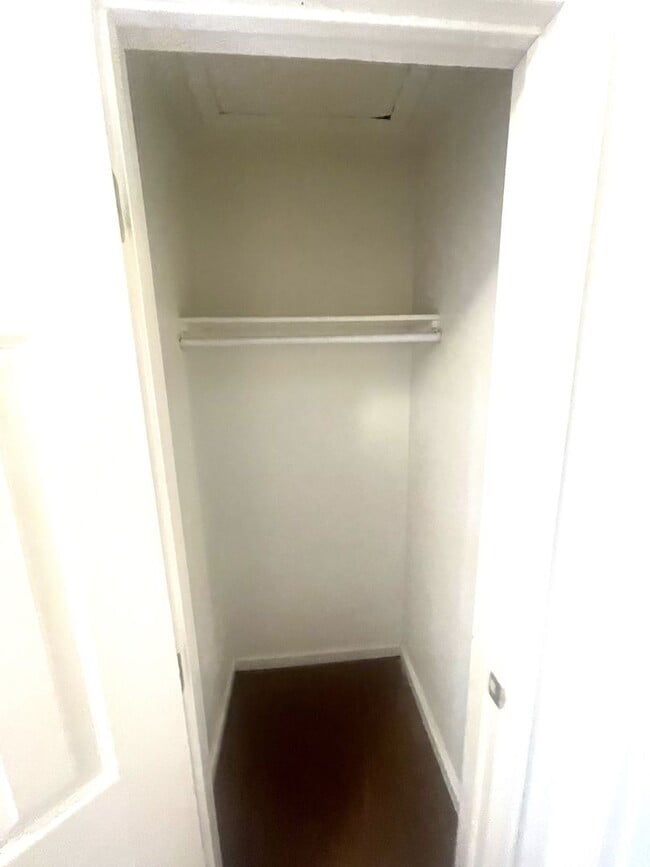 Foto del edificio - (2539 10th Ave Ct.)