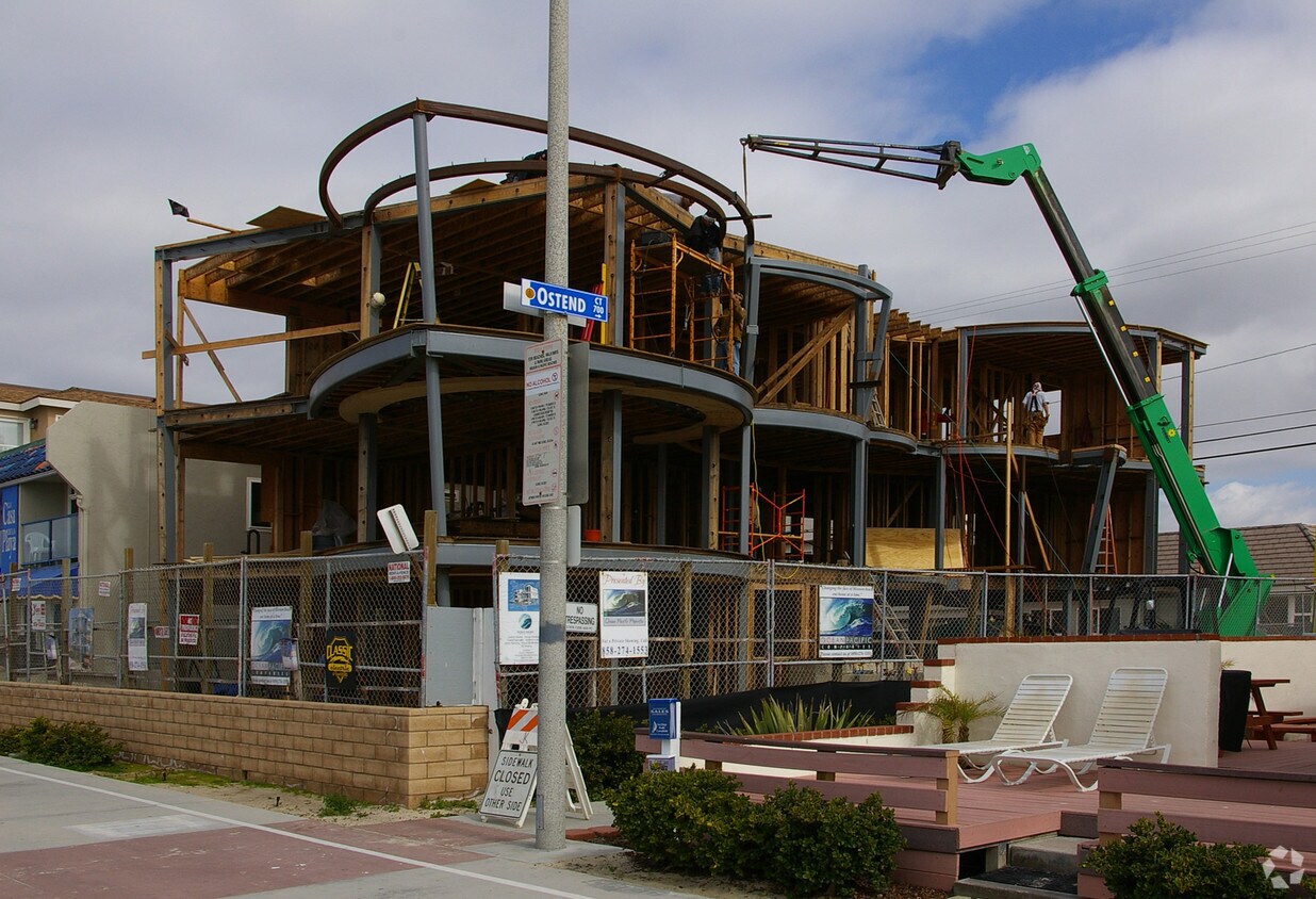 Foto del edificio - 3671-3675 Ocean Front Walk