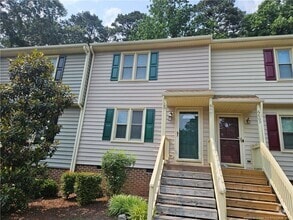 Building Photo - 6607 English Ivy Ln