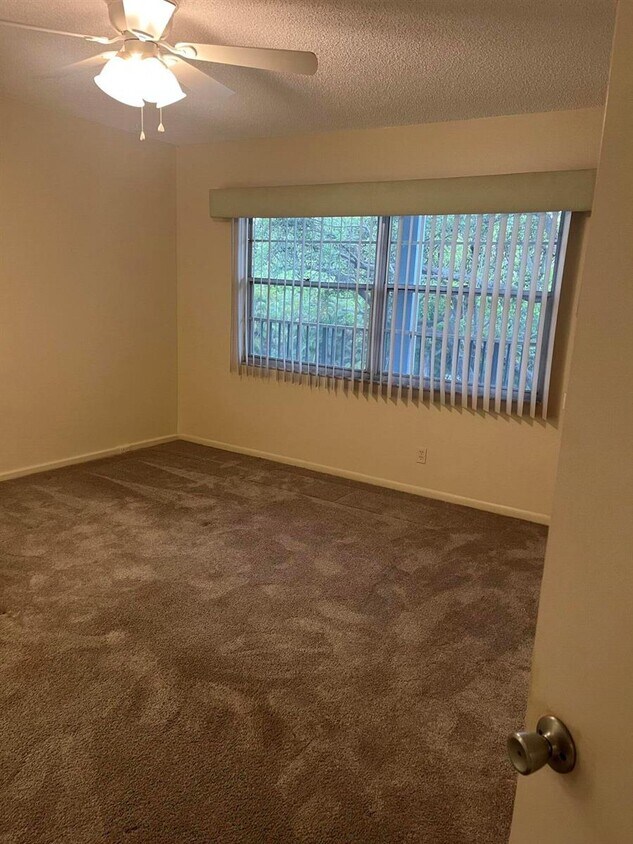 Foto del edificio - 12600 SW 5th Ct