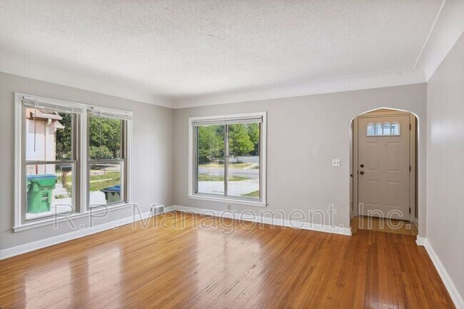 Building Photo - 3720 Kipling Ave