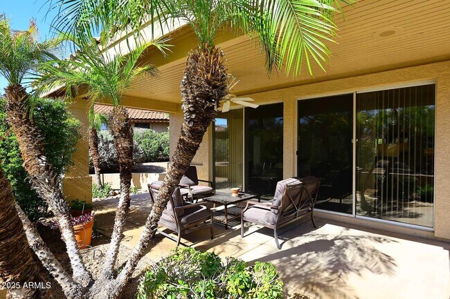 Foto del edificio - 18510 E Leather Ln