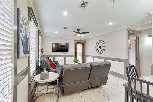 Foto del edificio - 7825 Cook Rd