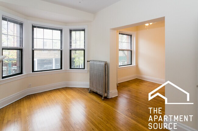 Building Photo - 2260 N Lincoln Ave