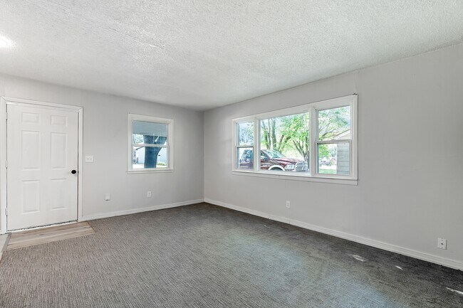 Foto del edificio - 3325 S Fern St
