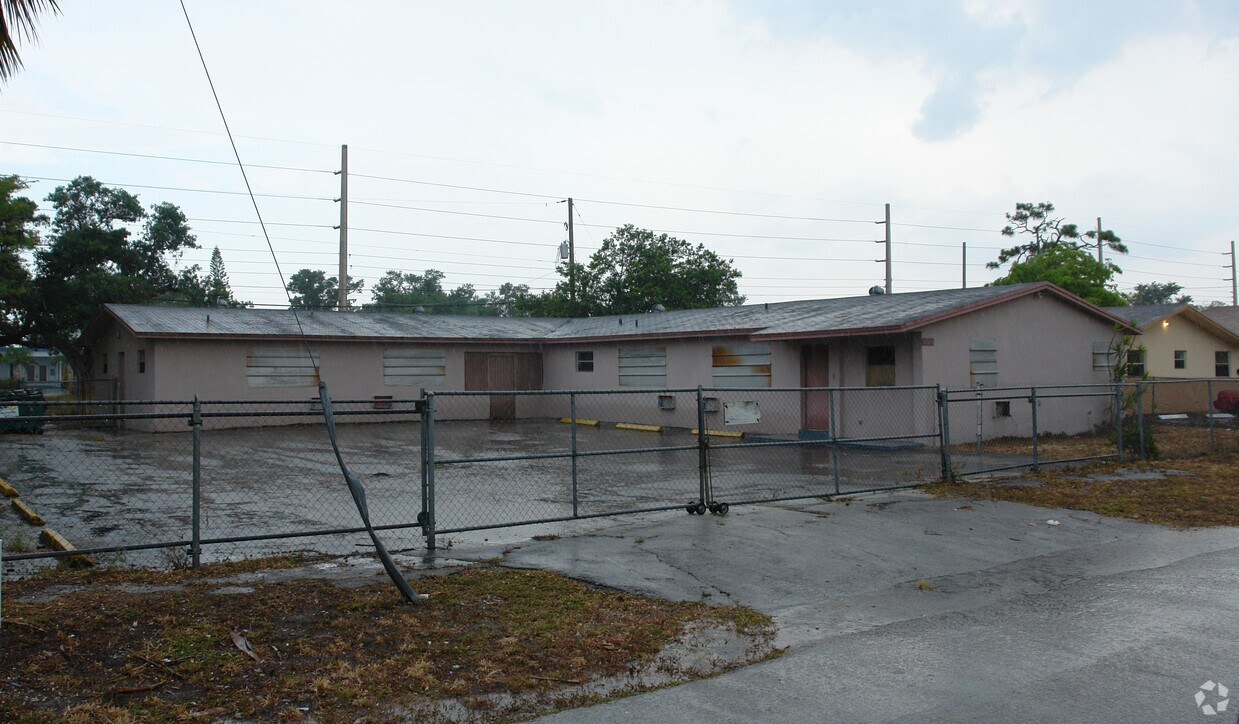 Primary Photo - 2316 NW 6th Ct
