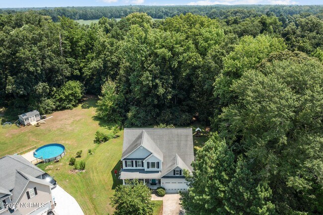 Foto del edificio - 147 Farmington Dr
