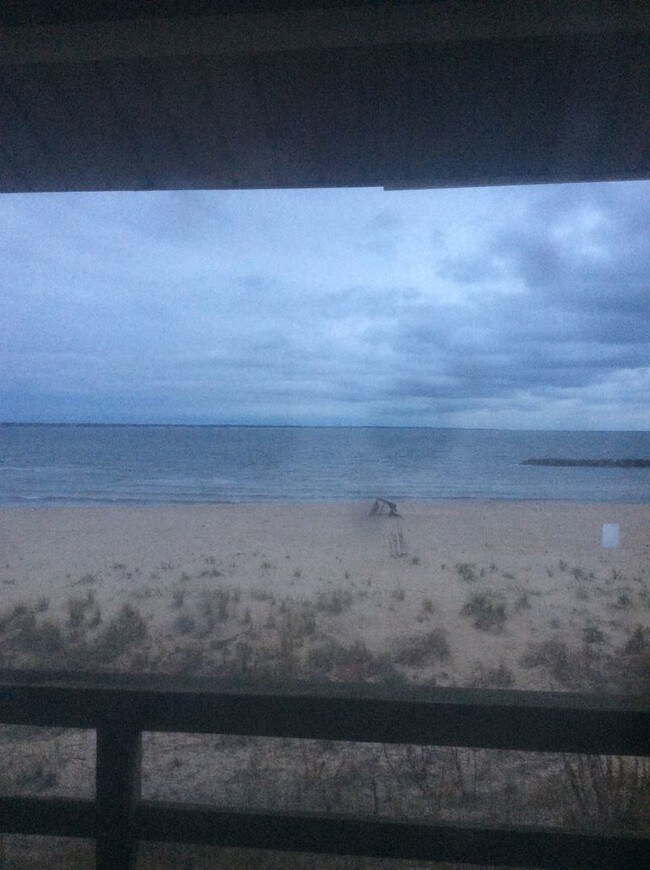 Foto del edificio - 1272 W Ocean View Ave