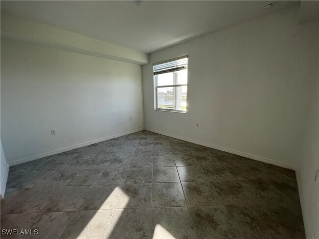 Foto del edificio - 5835 Double Eagle Cir