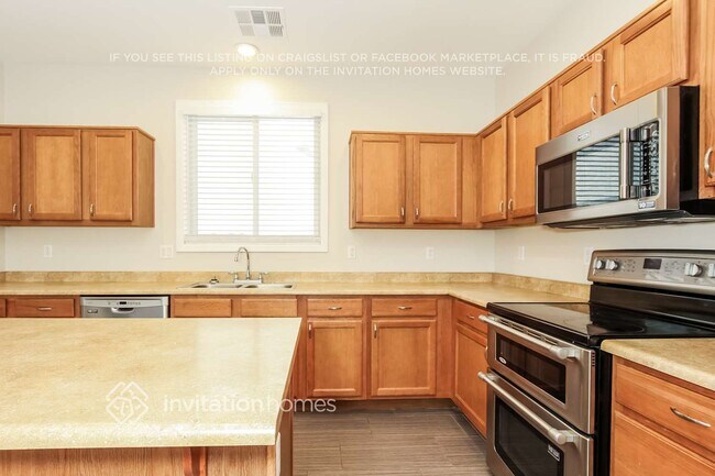 Foto del edificio - 28958 N 124th Dr