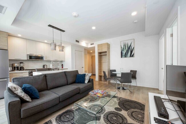 Photo du bâtiment - 200 Redpath Ave