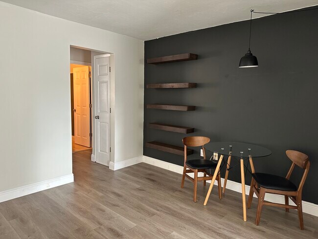 Building Photo - 4444 Swift Rd