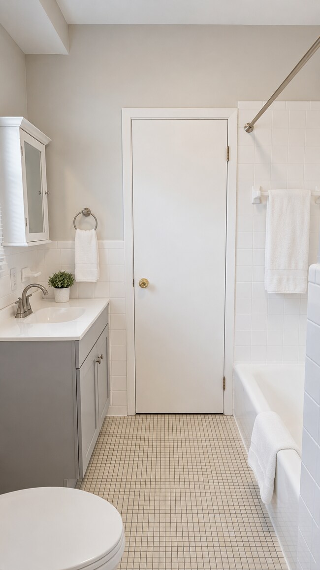 Baño - 18 Fairfield Ave