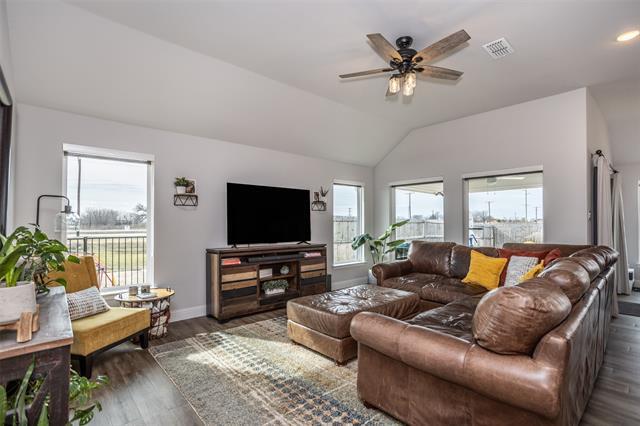 Foto del edificio - 104 Bailey Ranch Dr