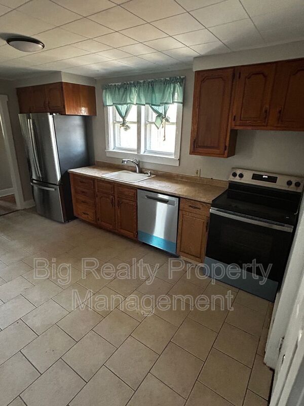 Foto del edificio - 10 Boraten Rd