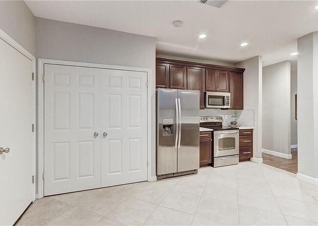 Foto del edificio - 8914 Bridgewood Trail
