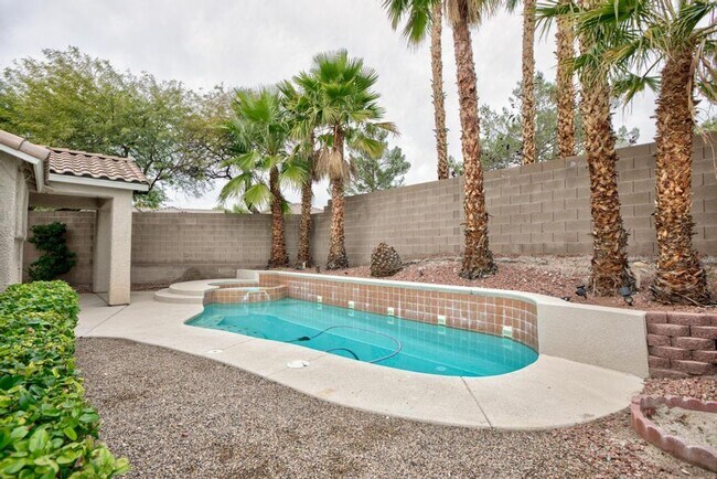 Foto del edificio - Single-Story Summerlin Gem with Pool & Spa!