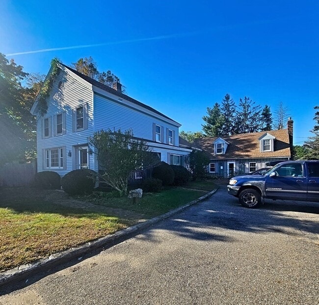 285 Main St, Spencer, MA 01562 House Rental in Spencer, MA