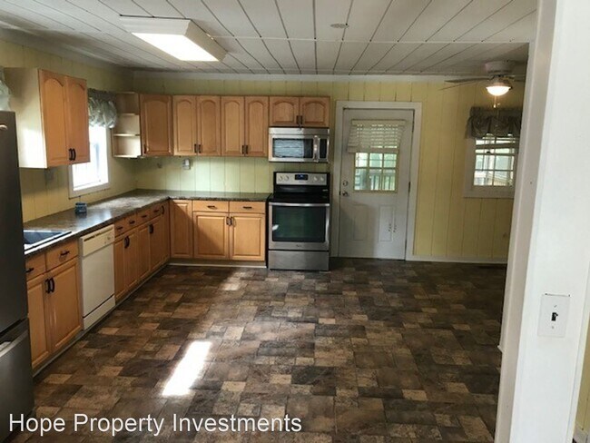 Building Photo - 2 br, 1 bath House - 135 Old Highway 92